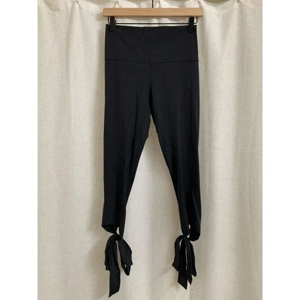 lululemon Love Knot Wrap Legging 21” Crop Yoga Black Athletic Leggings Size 8